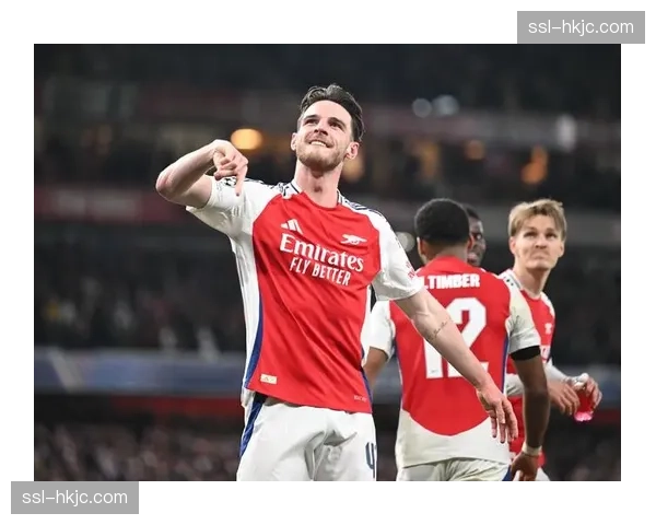 英超联赛2025-26赛季第三季度财报公布,商业收入同比增长12%。 英超联赛2025-26赛季第三季度财报公布,商业收入同比增长12%。