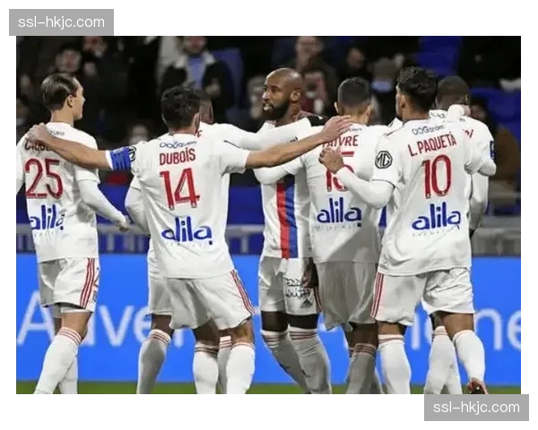 布雷斯特0-2不敌里昂,客队全场零封并依靠两次高效反击制胜 布雷斯特0-2不敌里昂,客队全场零封并依靠两次高效反击制胜