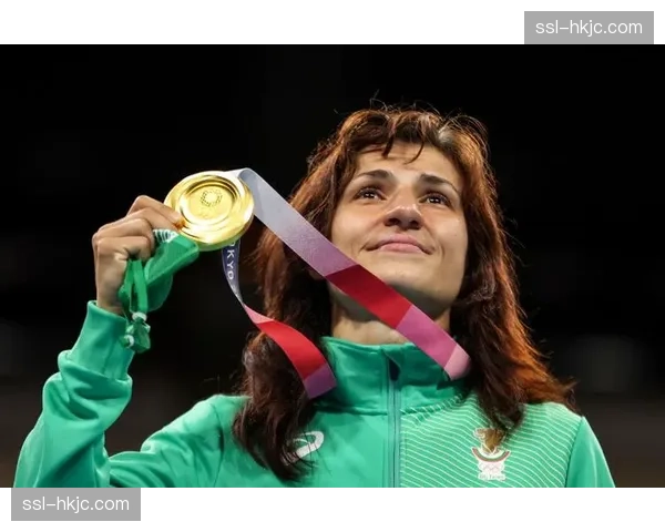 战报：科索沃选手克拉丝尼奇夺得女子-52公斤级冠军，收获1000奥运积分